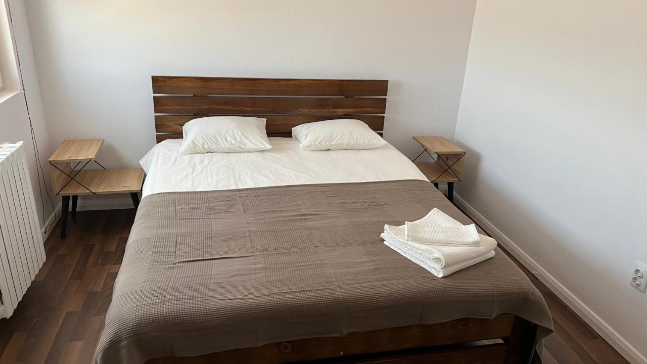 Central Apartment 曼加利亚 外观 照片