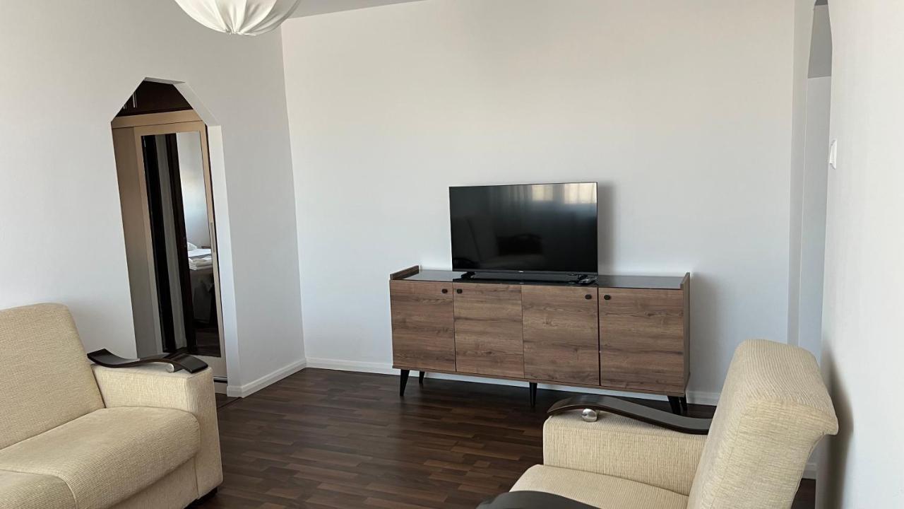 Central Apartment 曼加利亚 外观 照片